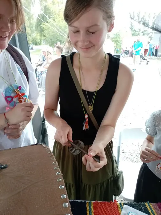 i