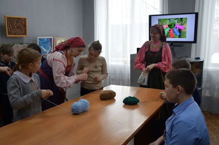 photo_5256095370016656177_y